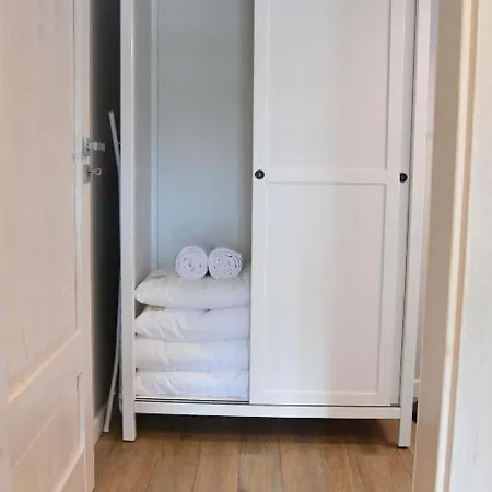 Homole E1 Z Ogrodkiem Lägenhet